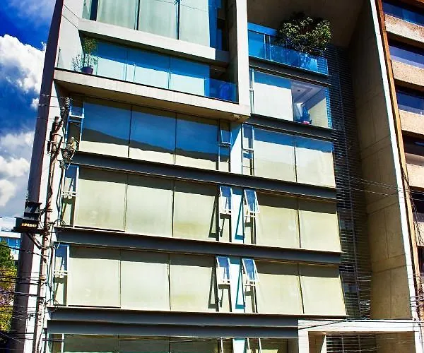 Hotel Aura For Living *